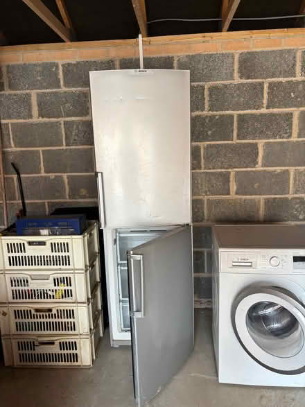 Photo of free Fridge Freezer (Roundhay LS8) #3