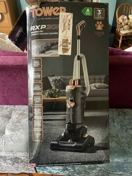 Photo of free Tower vacuum cleaner Hoover (Mossley OL5) #2