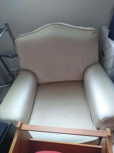 Photo of free Sofa & chairs (Runwell SS11) #4