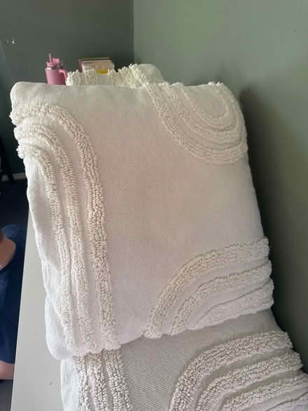 Photo of free 5 cushions. (Church RG2) #2