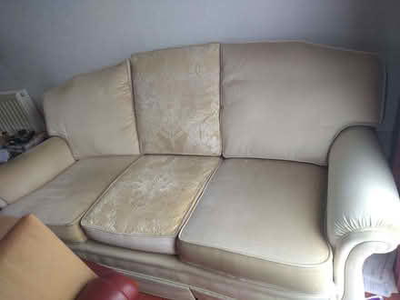 Photo of free Sofa & chairs (Runwell SS11) #1