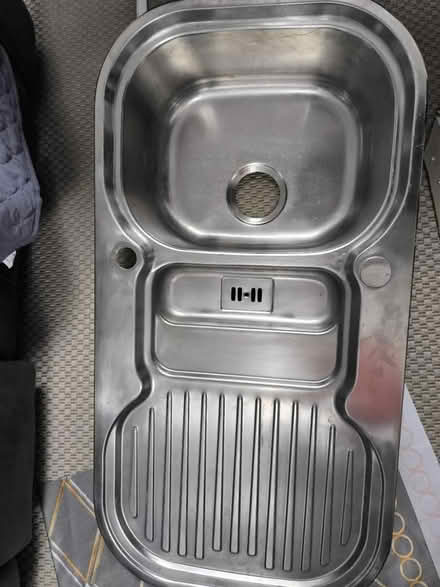 Photo of free Sink (Surbiton KT6) #2