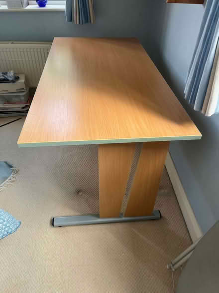Photo of free Desk (Brickhill MK41) #1