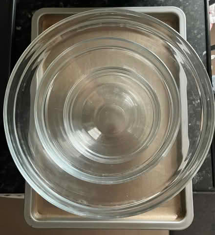 Photo of free x3 Mixing bowls & baking tray (NR3) #1