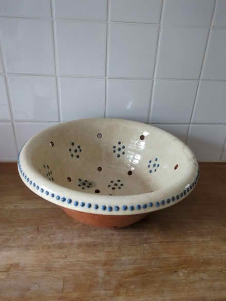 Photo of free Glazed terracotta fruit colander (Twickenham TW2) #3
