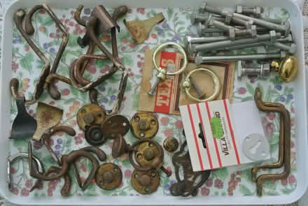 Photo of free Knobs, Brass Fittings, Locks, Hooks (Sanderstead CR2) #1