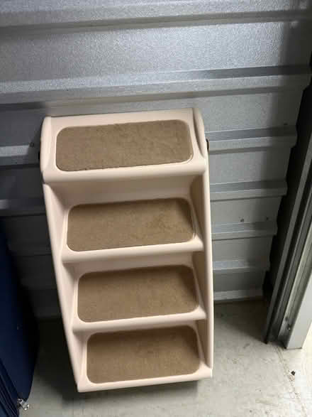 Photo of free Doggie Steps (Glen Burnie, MD 21061) #1