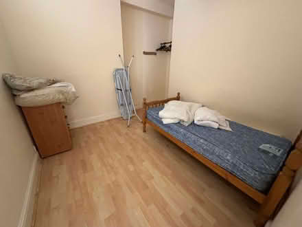 Photo of free Single bed (Bedford MK42) #1