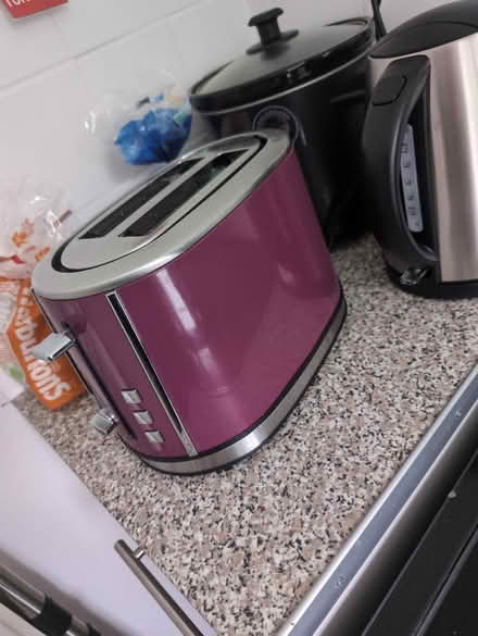 Photo of free Toaster (B64 7EN) #3