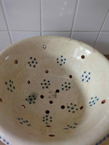 Photo of free Glazed terracotta fruit colander (Twickenham TW2) #4
