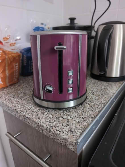 Photo of free Toaster (B64 7EN) #1