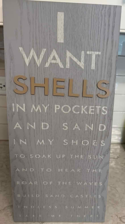 Photo of free Summer wall decor (Westmont near Cass and ogden) #1