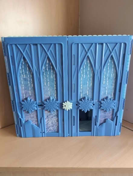 Photo of free Princess castle (Dunston S41) #2