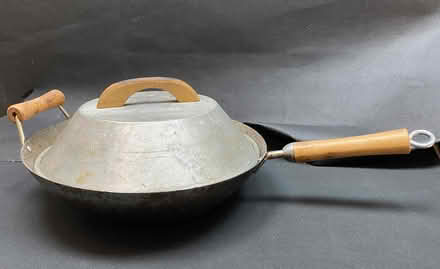 Photo of free Flat Bottom Wok for Electric Range (Newport Beach (Eastbluff)) #1