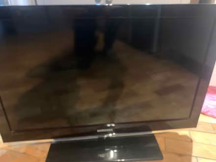 Photo of free Samsung TV (Harrietsham ME17) #3