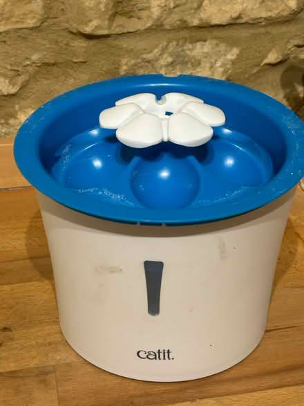 Photo of free Cat water fountain - needs new part (Northmoor OX29) #1