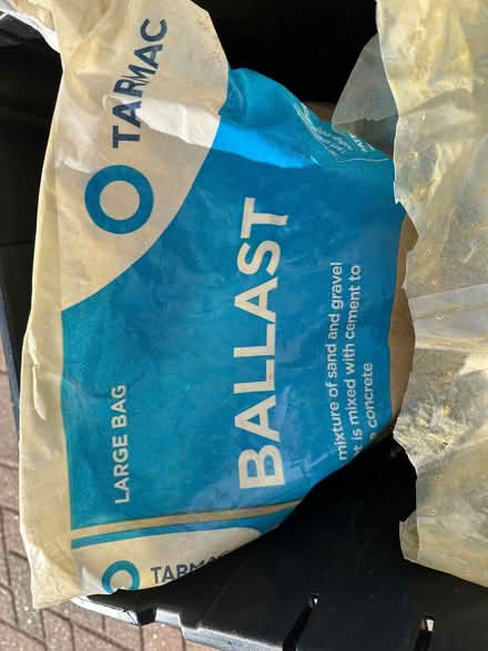 Photo of free Aggregate (ballast) mis of sand and gravel x 2 bags (Maiden Erlegh Nature Reserve RG6) #1