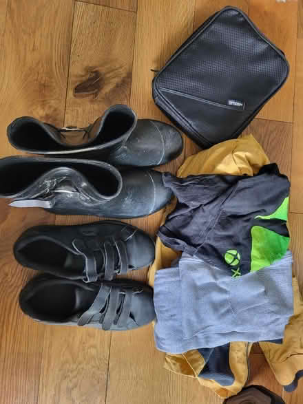 Photo of free Boys clothes (Elm farm aylesbury HP21) #1