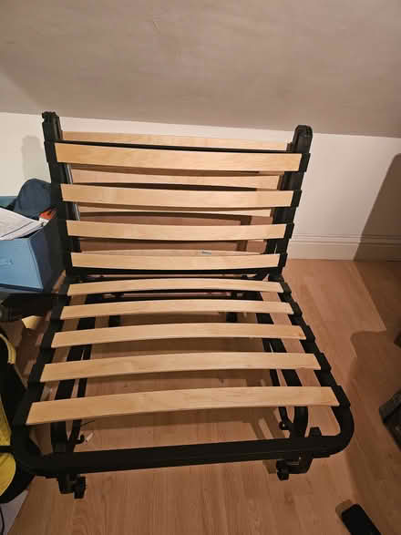 Photo of free Chair only (no mattress and cover) (Balham) #1