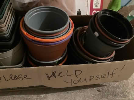 Photo of free Lots of plastic pots, various sizes (Westbury Fields BS9) #3