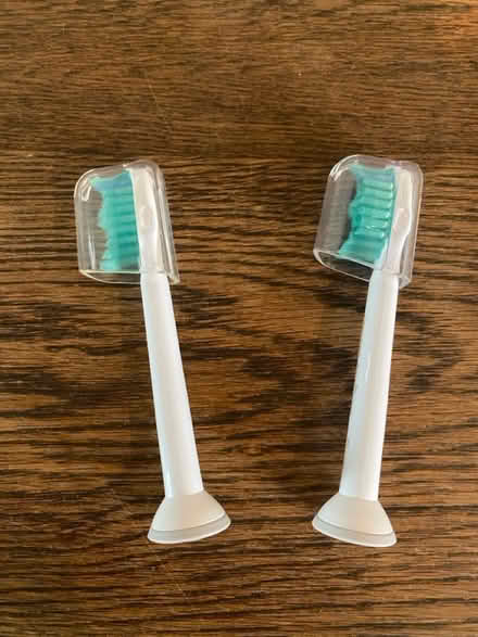 Photo of free News Philips elect toothbrush heads (SW2 - Brixton) #1