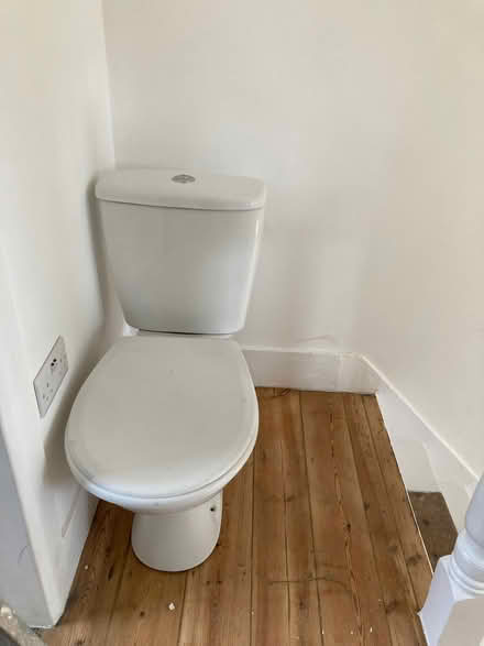 Photo of free Toilet 🚽 (Plaistow E13) #2