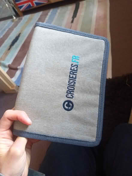 Photo of free Zippy wallet thing (elverson road SE13) #1