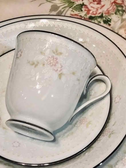 Photo of free Fancy tea dishes (Vancouver/Portland metro area) #1