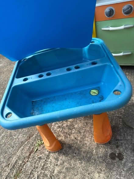 Photo of free Toddler sand and water table (Gipton LS8) #1