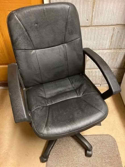 Photo of free office chair (Holmes Chapel CW4) #1