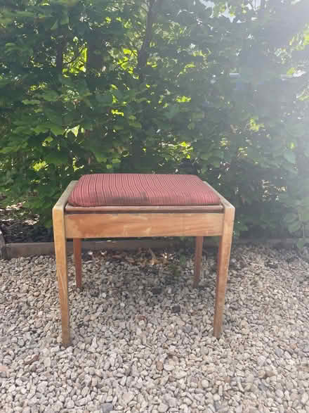 Photo of free Piano stool (OX44 nuneham) #1