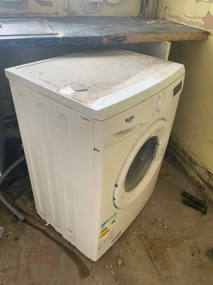 Photo of free Working washing machine bush (SW20) #2