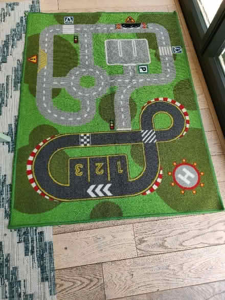 Photo of free Kids rug from Ikea (Fleetville AL1) #1