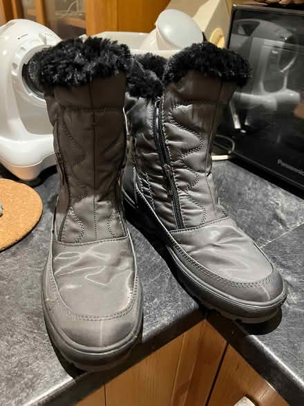 Photo of free Boots (Finchampstead RG40) #1