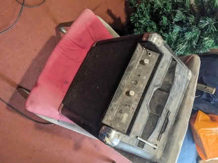 Photo of free Large old Bluetooth speaker/amp (Ealing Common W5) #1