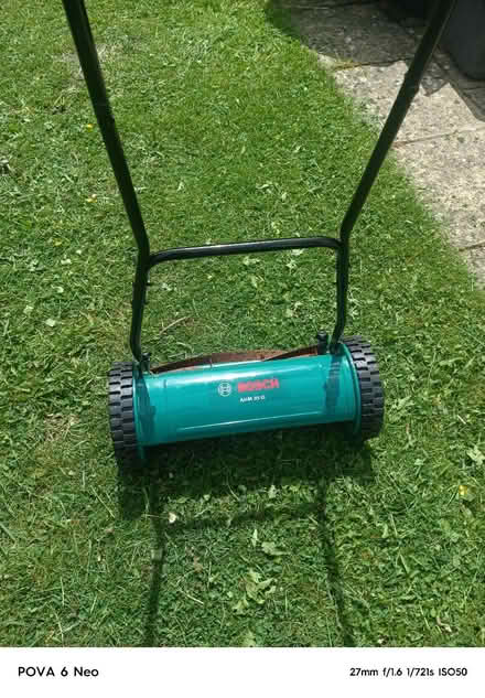 Photo of free Manual lawn mower (WD19) #2