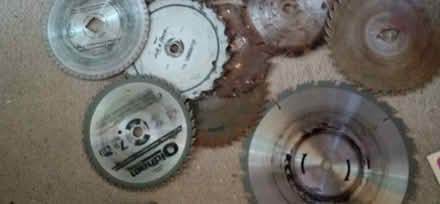 Photo of free circular saw blades (Bayshore) #3
