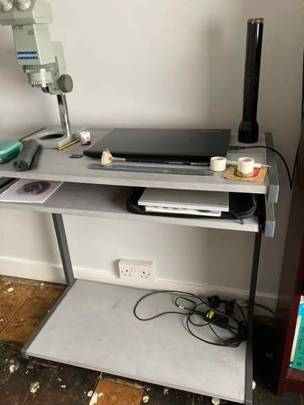 Photo of free Desk (Central Watford WD17) #1