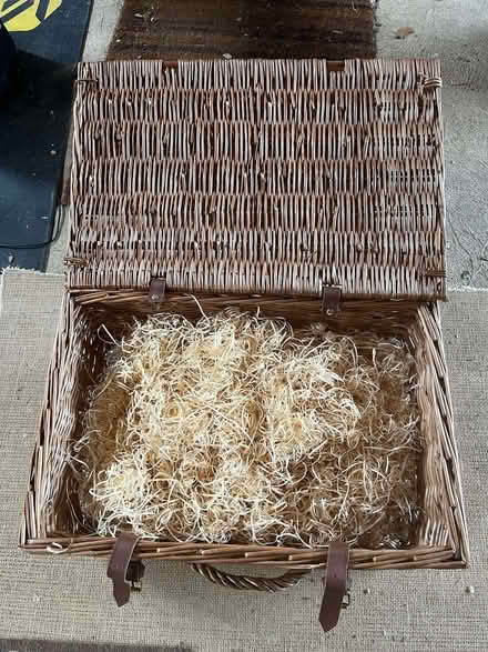 Photo of free 2 Baskets suitable for hampers (Brickhill MK41) #3