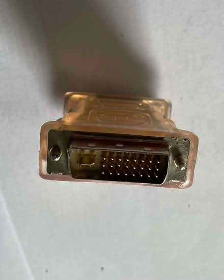 Photo of free VGA female to DVI male converter (Heswall CH60) #1