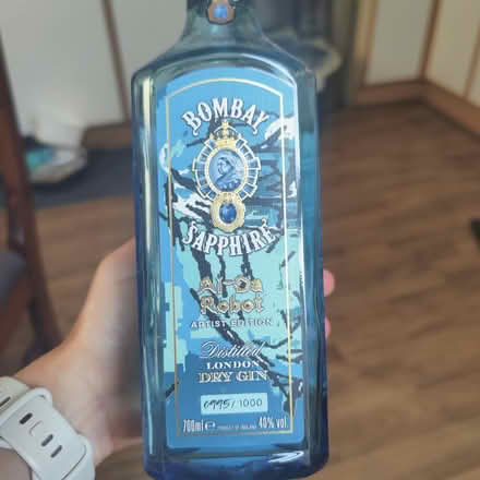 Photo of free Empty limited edition gin bottle (Croydon CR0) #1