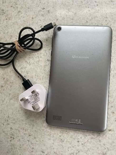 Photo of free haoqin 7" tablet (Garthmyl SY15) #1