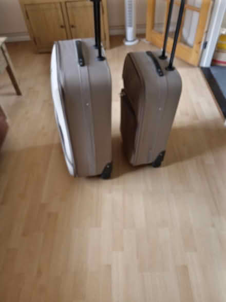 Photo of free Travel luggage cases (crownwood RG12) #2