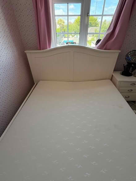 Photo of free Lovely King size bed (Rochford SS1) #1