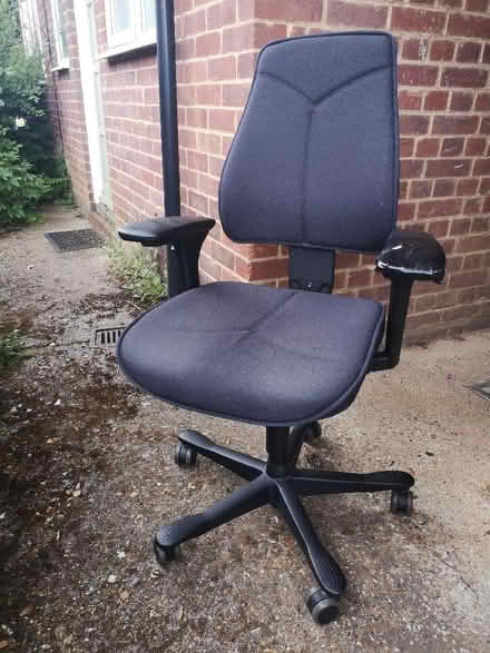 Photo of free Office chair (Henley-on-Thames RG9) #1