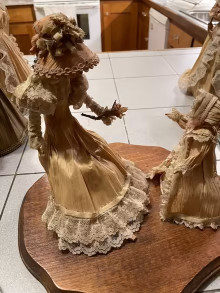 Photo of free Vintage Corn Husk Dolls (Berne) #4