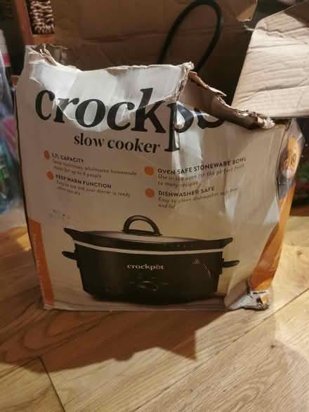 Photo of free New Crockpot Slow cooker (Forest Hill) #1