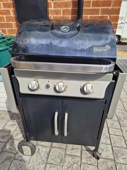 Photo of free BBQ Gas barbecue 3 burner (BS32) #2