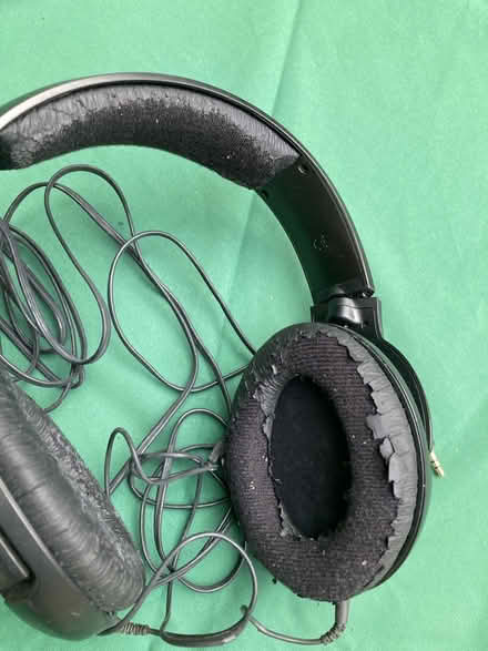 Photo of free Head phones (CB3) #2