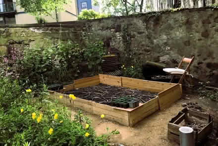 Photo of Compost (for herbs, berries & veg.) (Bellevue EH7) #1